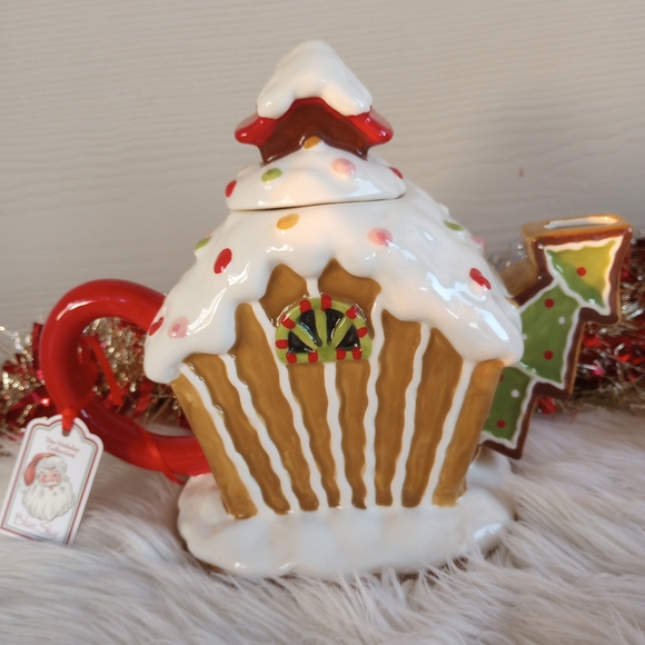 Blue Sky 2021 Christmas Gingerbread Candy House Teapot - Picture 8 of 14